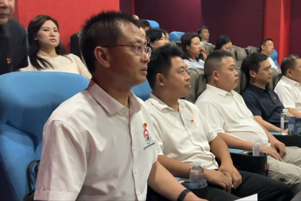  七月主题党日活动：建党华诞忆长征 同心向党践初心